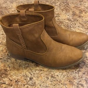 SO women’s booties